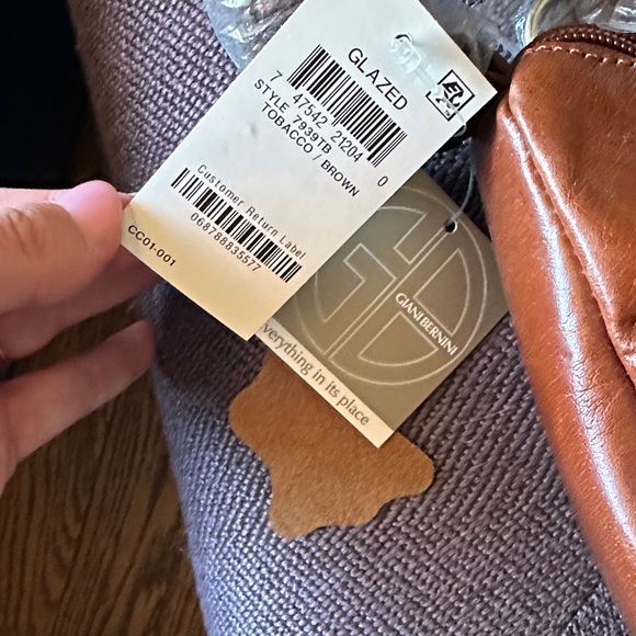 NWT Giani Bernini Brown Leather Shoulder Bag/Purse - Picture 2 of 8